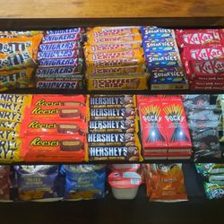 Retro Oasis Escape Rooms and Arcade - Snack Bar