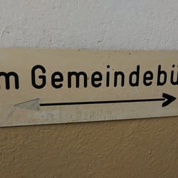 Dorfkrug Meseberg - Treppenschild!