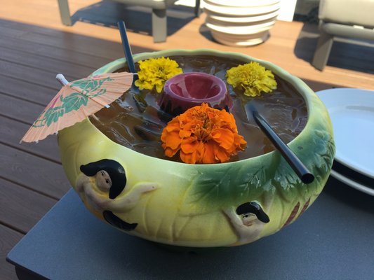 Tag Rooftop Bar at The Ven at Embassy Row by null