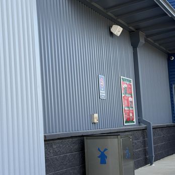Dutch Bros Coffee - Juice Bars & Smoothies Near Me - Round Rock, Texas