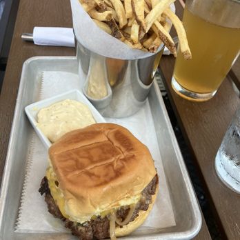 West End Kitchen - Smash Burger - Breakfast & Brunch Near Me - Pittsboro, North Carolina