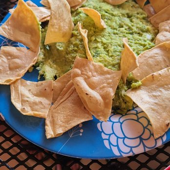 Antojitos La Chiapaneca - Guacamole is just avocado and some onion - Mexican Near Me - Tulum, ROO Antojitos La Chiapaneca - Guacamole is just avocado and some onion - Mexican Near Me - Tulum, ROO