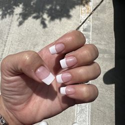 Hondo Nails - White tips