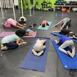 CrossFit Mokena - Girl Scouts earing their Fitness Badge.