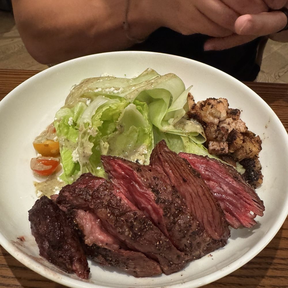 Edwin - Wedge salad with steak - American Near Me - Breckenridge, Colorado Edwin - Wedge salad with steak - American Near Me - Breckenridge, Colorado