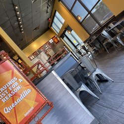 Pancheros Mexican Grill - Bismarck Kirkwood - Dining room