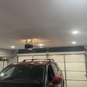 Iconic Garage Door Services - This is old ceiling mounted garage door opener that could be heard on other side of house when it was running. - Garage Door Services Near Me - Queen Creek, Arizona Iconic Garage Door Services - This is old ceiling mounted garage door opener that could be heard on other side of house when it was running. - Garage Door Services Near Me - Queen Creek, Arizona