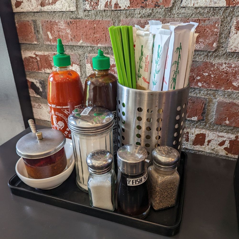 Pho Hong Phat - Sauces/seasonings and utensils. - Vietnamese Near Me - Long Beach, California Pho Hong Phat - Sauces/seasonings and utensils. - Vietnamese Near Me - Long Beach, California