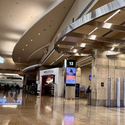 John Wayne Airport - Terminal B