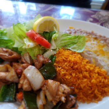 Mamy's Place - Chicken fajitas - Mexican Near Me - Long Beach, California