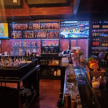 Whiskey Kitchen - Bar - Bars Near Me - Mt Dora, Florida