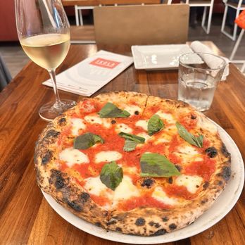 Isola Pizza Bar - Pizza Margherita - Pizza Near Me - La Jolla, California Isola Pizza Bar - Pizza Margherita - Pizza Near Me - La Jolla, California
