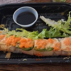Sakan Bento Japanese Express - Wellwood Roll