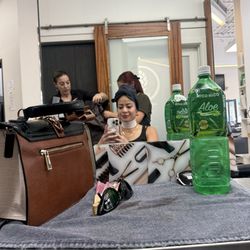 Hawaii Institute Of Hair Design - I love going to the salon now :)