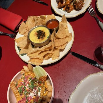 El Presidente - Esquites, Queso Fundido, honey glazed wings - Mexican Near Me - Washington, DC, District of Columbia El Presidente - Esquites, Queso Fundido, honey glazed wings - Mexican Near Me - Washington, DC, District of Columbia