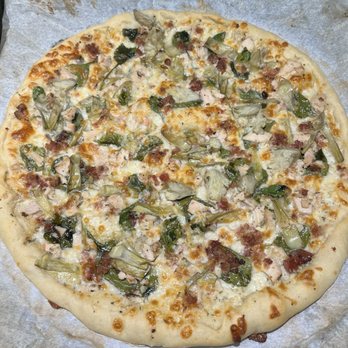 Donatello's Take & Bake Pizza - Chicken, bacon, artichoke and spinach with white sauce. Top-notch. Recommend for true pizza lovers. - Pizza Near Me - Modesto, California Donatello's Take & Bake Pizza - Chicken, bacon, artichoke and spinach with white sauce. Top-notch. Recommend for true pizza lovers. - Pizza Near Me - Modesto, California