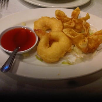 Uncle Wing Restaurant - "Crab Butterly" and fried prawns - Chinese Near Me - San Rafael, California Uncle Wing Restaurant - "Crab Butterly" and fried prawns - Chinese Near Me - San Rafael, California