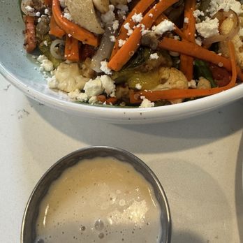 Bluestone Lane Cafe - Bergen Town Center - Warm Chicken Grains salad ... Always a must !!!! - Coffee & Tea Near Me - Paramus, New Jersey Bluestone Lane Cafe - Bergen Town Center - Warm Chicken Grains salad ... Always a must !!!! - Coffee & Tea Near Me - Paramus, New Jersey