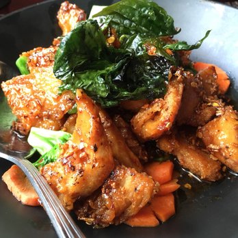 Kachai Thai Kitchen - Garlic chicken - Thai Near Me - Poulsbo, Washington Kachai Thai Kitchen - Garlic chicken - Thai Near Me - Poulsbo, Washington