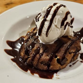 IL Bosco Pizza - Chocolate Chip Cookie ala mode - Pizza Near Me - Scottsdale, Arizona IL Bosco Pizza - Chocolate Chip Cookie ala mode - Pizza Near Me - Scottsdale, Arizona