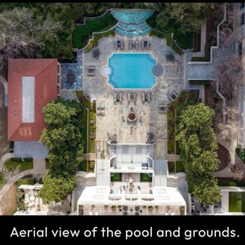Plaza At Turtle Creek - Aerial View of Pool & Grounds. - Apartments Near Me - Dallas, Texas