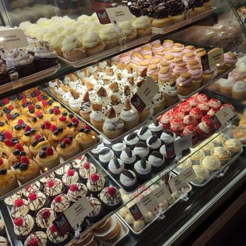 Mia's Bakery - Bakeries Near Me - Brooklyn, New York