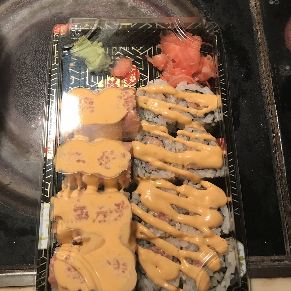 Spicy tuna and volcano roll Spicy tuna and volcano roll