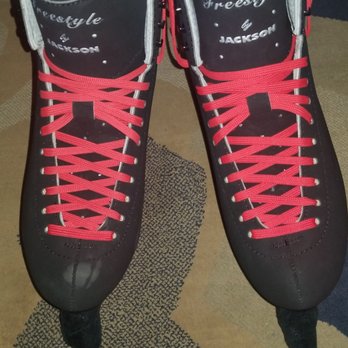 Ice Den Scottsdale - Rockin new skates from the pro shop! - Skating Rinks Near Me - Scottsdale, Arizona