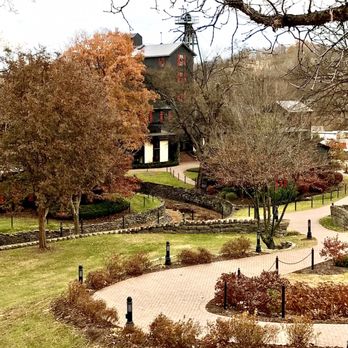 Maker's Mark Distillery - He path to Nirvana... - Tours Near Me - Loretto, Kentucky Maker's Mark Distillery - He path to Nirvana... - Tours Near Me - Loretto, Kentucky