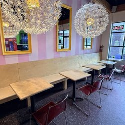 Swirl Frozen Yogurt