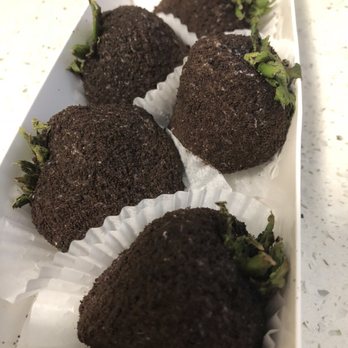 Dipped by Dee - Oreo - Desserts Near Me - Aiea, Hawaii