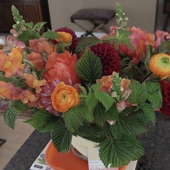 Sammy's Flowers - Florists Near Me - Portland, Oregon
