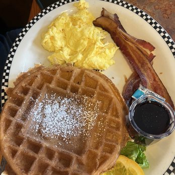 Black Bear Diner Torrance - Sweet Cream Belgian Waffle (660 cal) - Diners Near Me - Torrance, California