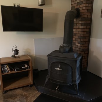 Pinehaven Of Baraboo - Inside - Vacation Rentals Near Me - Baraboo, Wisconsin