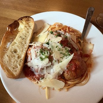 Ruby’s Winehouse - Spaghetti and meatballs - Wine Bars Near Me - Coraopolis, Pennsylvania Ruby’s Winehouse - Spaghetti and meatballs - Wine Bars Near Me - Coraopolis, Pennsylvania
