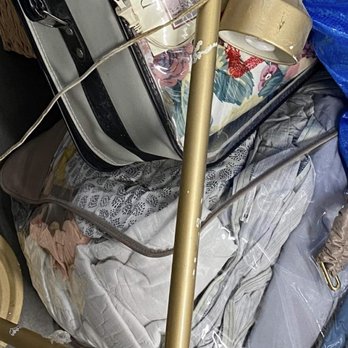 Oasis Moving and Storage - paint scratched off our lamp - Movers Near Me - North Las Vegas, Nevada