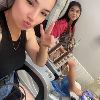 Herbal Nails & Spa In Laveen - Sister in law date! - Nail Salons Near Me - Laveen, Arizona