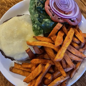 Spottswood Dining Room - Big Meadows Burger - New American Near Me - Stanley, Virginia Spottswood Dining Room - Big Meadows Burger - New American Near Me - Stanley, Virginia