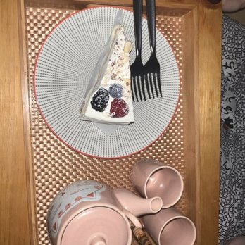 Hideko Spa - This is the wonderful cake with the most amazing tea pairing I ever had! - Massage Therapy Near Me - Los Angeles, California Hideko Spa - This is the wonderful cake with the most amazing tea pairing I ever had! - Massage Therapy Near Me - Los Angeles, California