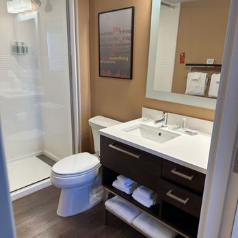 Townplace Suites By Marriott - Bathroom - Hotels Near Me - Grand Rapids, Michigan Townplace Suites By Marriott - Bathroom - Hotels Near Me - Grand Rapids, Michigan