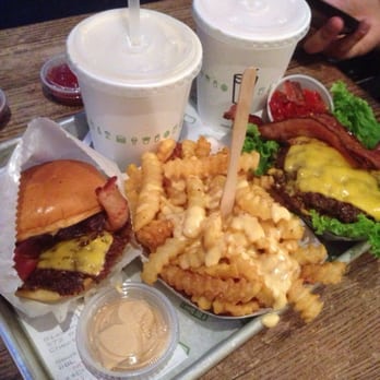 Shake Shack Upper West Side - Fast Food Near Me - New York, New York Shake Shack Upper West Side - Fast Food Near Me - New York, New York