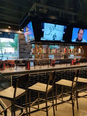 Parry's Pizzeria & Taphouse by null