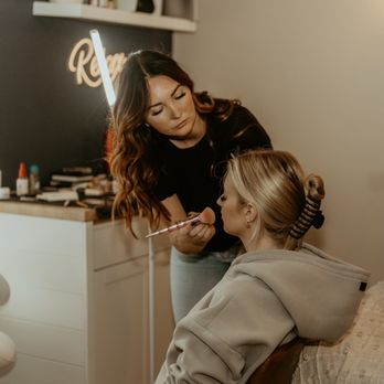 AM Esthetics - Professional Makeup for Photoshoot - Eyelash Service Near Me - Arlington, Washington AM Esthetics - Professional Makeup for Photoshoot - Eyelash Service Near Me - Arlington, Washington