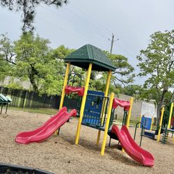 Baumhaer-Randle Park - Playground