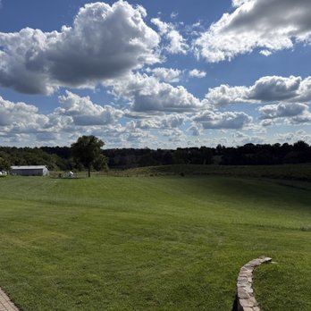Good Spirit Farm - Wine Tasting Room Near Me - Round Hill, Virginia Good Spirit Farm - Wine Tasting Room Near Me - Round Hill, Virginia