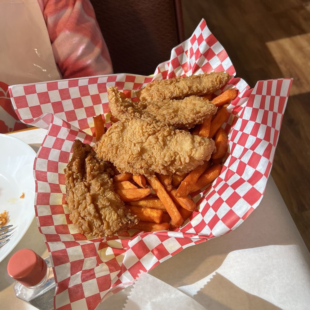 King Crab - Fish fry F3. Fried fish Basket (4 Pieces) - Seafood Near Me - Orlando, Florida