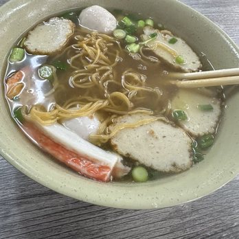 30. Seafood Rice Noodle or Egg Noodle