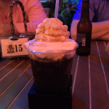 Cuckoo Coconuts Waikiki - Cocktail Bars Near Me - Honolulu, Hawaii