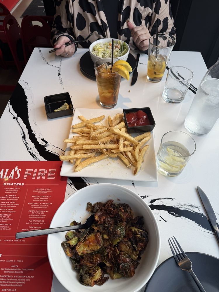 Social spots from LaScala's FIRE