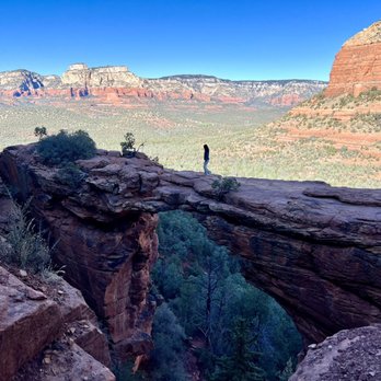Devil's Bridge Trail - Devil's Bridge - Hiking Near Me - Sedona, Arizona Devil's Bridge Trail - Devil's Bridge - Hiking Near Me - Sedona, Arizona